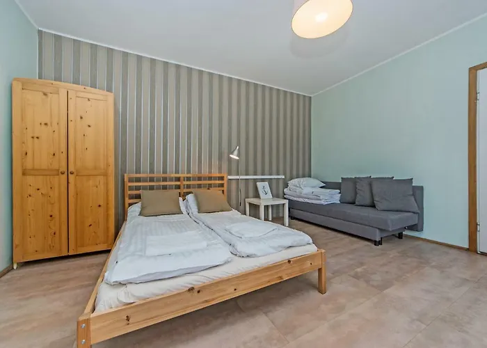 Alojamento de Acomodação e Pequeno-almoço Karat Ii *